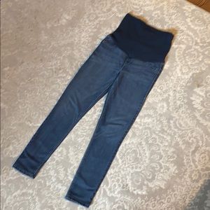 Maternity skinny jeans